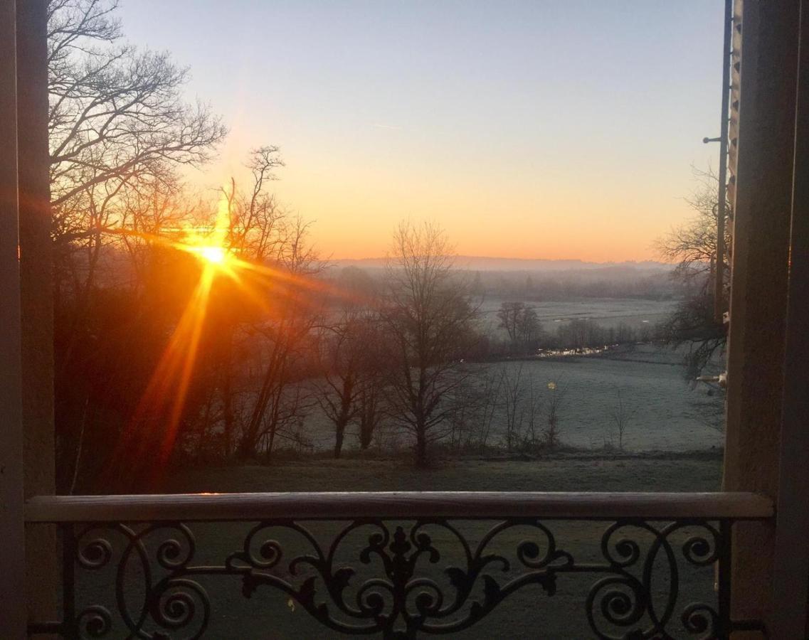 Domaine Du Castellare Bed & Breakfast Le Chalard Bagian luar foto